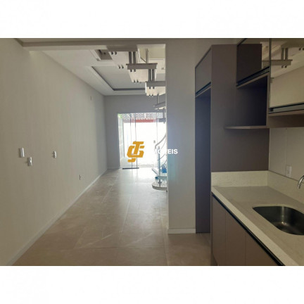 Imagem Sobrado com 2 Quartos à Venda, 64 m² em Areias - Camboriú Imagem Sobrado com 2 Quartos à Venda, 64 m² em Areias - Camboriú