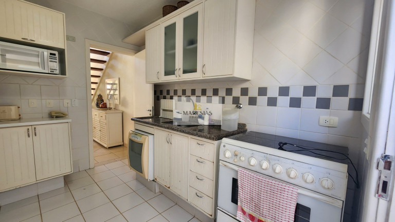 Imagem Casa com 4 Quartos à Venda, 140 m² em Maresias - São Sebastião Imagem Casa com 4 Quartos à Venda, 140 m² em Maresias - São Sebastião