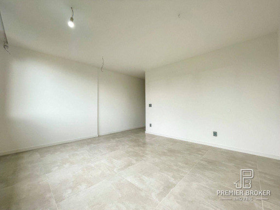 Imagem Casa com 4 Quartos à Venda, 330 m² em Várzea - Teresópolis Imagem Casa com 4 Quartos à Venda, 330 m² em Várzea - Teresópolis