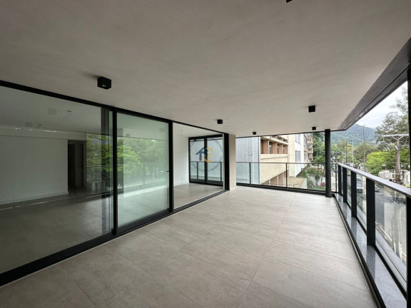 Imagem Apartamento com 4 Quartos à Venda, 183 m² em Lagoa - Rio De Janeiro Imagem Apartamento com 4 Quartos à Venda, 183 m² em Lagoa - Rio De Janeiro
