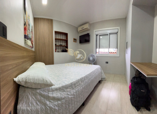 Imagem Casa com 4 Quartos à Venda, 202 m² em Centro - Ubatuba Imagem Casa com 4 Quartos à Venda, 202 m² em Centro - Ubatuba