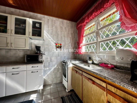 Imagem Casa com 4 Quartos à Venda, 170 m² em Região Do Vale Encantado - Campos Do Jordão Imagem Casa com 4 Quartos à Venda, 170 m² em Região Do Vale Encantado - Campos Do Jordão