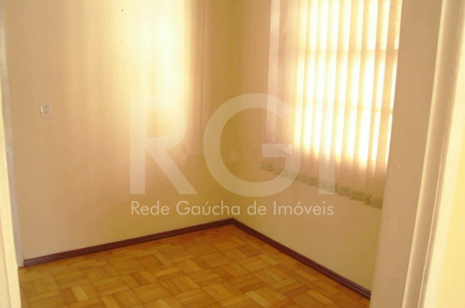 Imagem Casa com 2 Quartos à Venda, 326 m² em Vila Jardim - Porto Alegre Imagem Casa com 2 Quartos à Venda, 326 m² em Vila Jardim - Porto Alegre