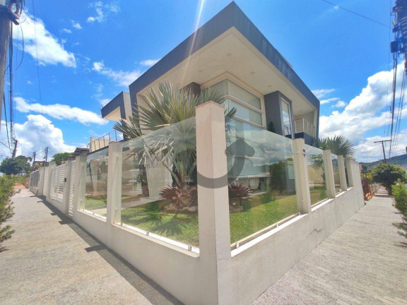 Imagem Casa com 3 Quartos à Venda, 279 m² em Goiás - Santa Cruz Do Sul Imagem Casa com 3 Quartos à Venda, 279 m² em Goiás - Santa Cruz Do Sul