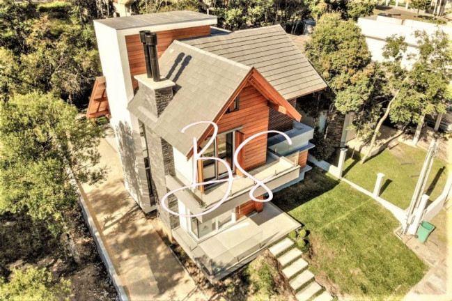 Imagem Casa com 3 Quartos à Venda, 418 m² em Centro - Gramado Imagem Casa com 3 Quartos à Venda, 418 m² em Centro - Gramado