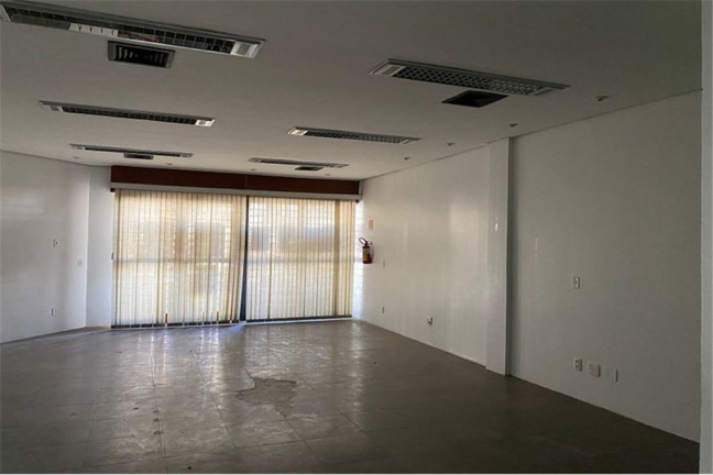 Imagem Sala Comercial à Venda, em Higienópolis - Porto Alegre Imagem Sala Comercial à Venda, em Higienópolis - Porto Alegre