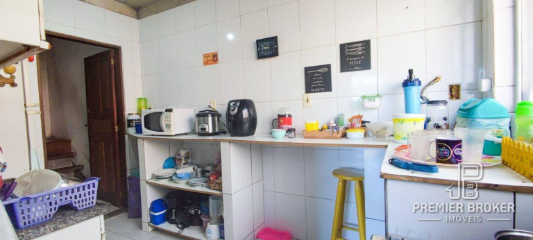 Imagem Casa com 4 Quartos à Venda, 145 m² em Artistas - Teresópolis Imagem Casa com 4 Quartos à Venda, 145 m² em Artistas - Teresópolis