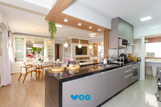 Imagem Imóvel com 3 Quartos à Venda, 127 m² em Petrópolis - Porto Alegre Imagem Imóvel com 3 Quartos à Venda, 127 m² em Petrópolis - Porto Alegre