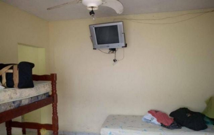 Imagem Casa com 1 Quarto à Venda, 360 m² em Balneário Agenor De Campos - Mongaguá Imagem Casa com 1 Quarto à Venda, 360 m² em Balneário Agenor De Campos - Mongaguá
