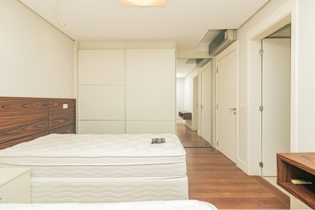 Imagem Apartamento com 3 Quartos à Venda, 265 m² em Bela Vista - Porto Alegre