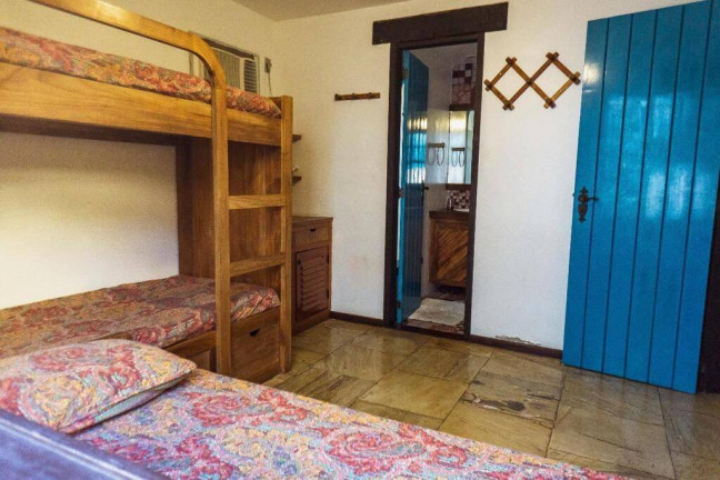 Imagem Casa com 9 Quartos à Venda, 1 m² em Passagem - Cabo Frio Imagem Casa com 9 Quartos à Venda, 1 m² em Passagem - Cabo Frio