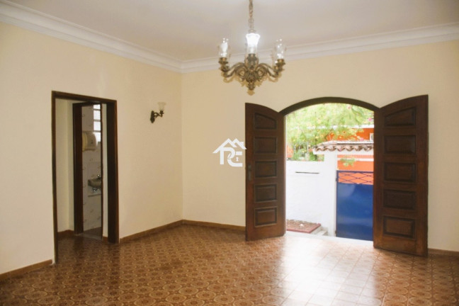 Imagem Casa com 4 Quartos à Venda, 360 m² em São Francisco - Niterói