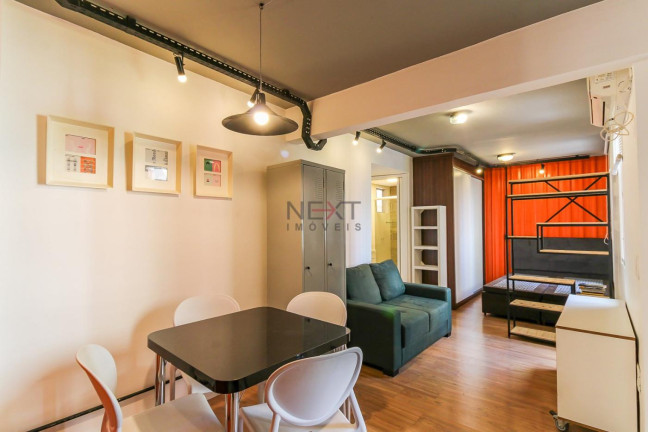 Apartamento à Venda, 24 m² em Bigorrilho - Curitiba