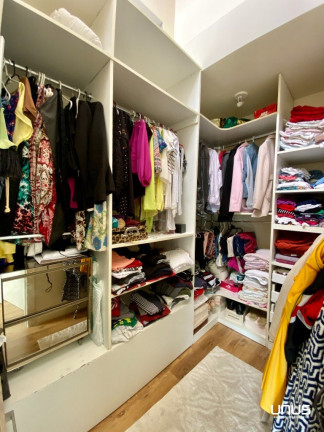 Imagem Casa com 3 Quartos à Venda, 300 m² em Estreito - Florianópolis