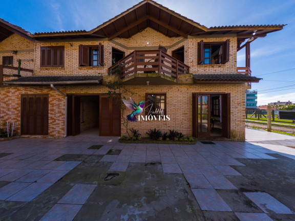 Imagem Casa com 2 Quartos à Venda, 98 m² em Centro - Tramandaí Imagem Casa com 2 Quartos à Venda, 98 m² em Centro - Tramandaí