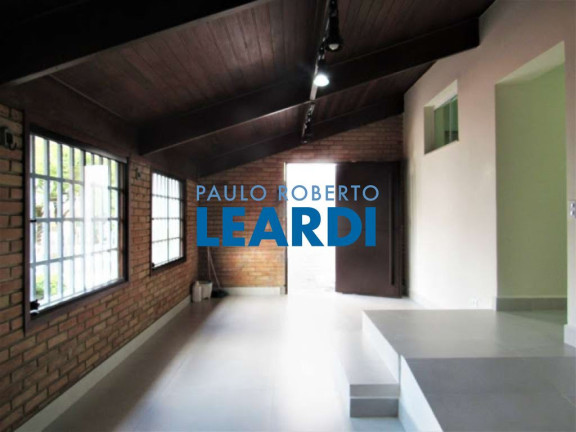 Imagem Sobrado com 9 Quartos à Venda, 250 m² em Centro - Santo André Imagem Sobrado com 9 Quartos à Venda, 250 m² em Centro - Santo André