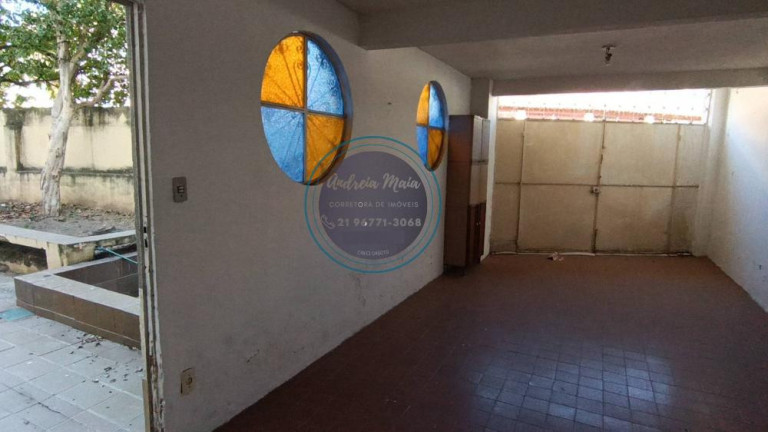 Imagem Casa com 5 Quartos à Venda, 218 m² Imagem Casa com 5 Quartos à Venda, 218 m²