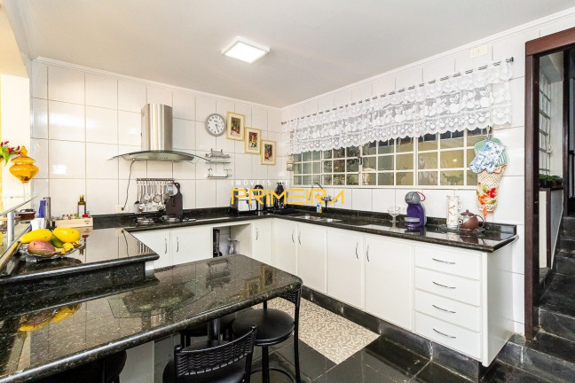 Imagem Casa com 4 Quartos à Venda, 406 m² em Centro - Pinhais