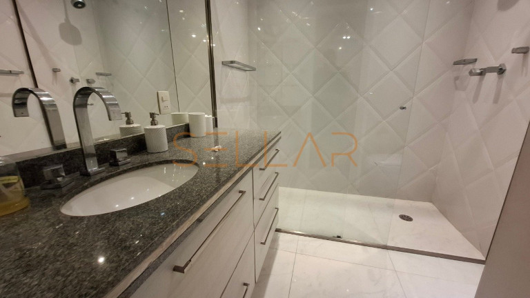 Imagem Cobertura com 5 Quartos para Alugar, 255 m² em Morro Sorocotuba - Guarujá