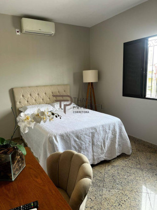 Imagem Casa com 4 Quartos à Venda, 354 m² em Centro - Osasco Imagem Casa com 4 Quartos à Venda, 354 m² em Centro - Osasco