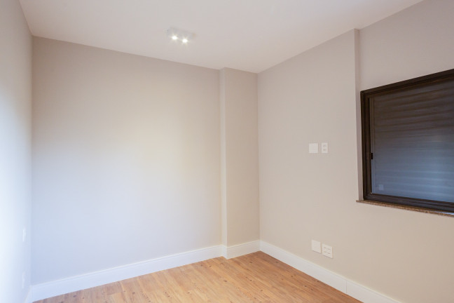 Imagem Apartamento com 3 Quartos à Venda, 140 m² em Vila Hamburguesa - São Paulo