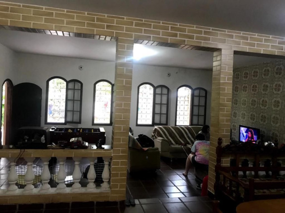 Imagem Casa com 4 Quartos à Venda, 256 m² em Vila Arens - Mongaguá