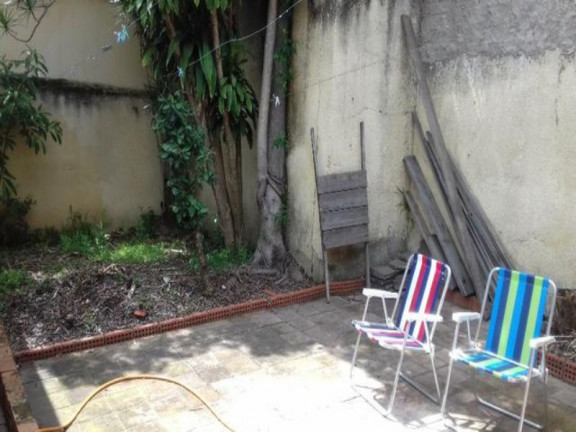 Imagem Casa com 3 Quartos à Venda, 215 m² em Jardim Lindóia - Porto Alegre
