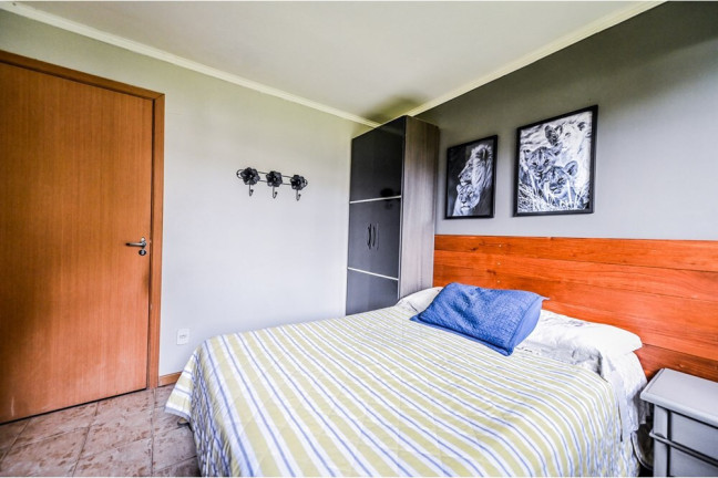 Imagem Casa com 4 Quartos à Venda, 231 m² em Santa Tereza - Porto Alegre Imagem Casa com 4 Quartos à Venda, 231 m² em Santa Tereza - Porto Alegre