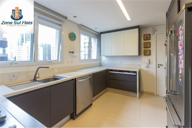 Imagem Apartamento com 3 Quartos à Venda, 201 m² em Itaim Bibi - São Paulo