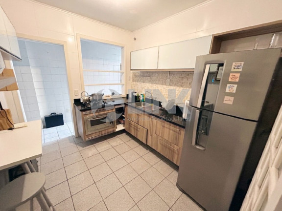 Imagem Casa com 3 Quartos à Venda, 174 m² em Vila Jardim - Porto Alegre