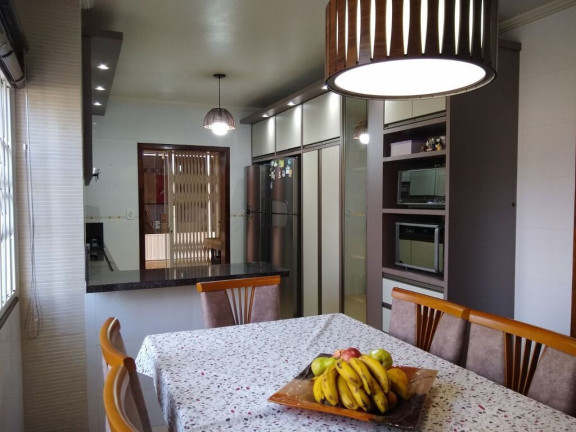 Imagem Casa com 4 Quartos à Venda, 265 m² em Centro - Xanxerê Imagem Casa com 4 Quartos à Venda, 265 m² em Centro - Xanxerê