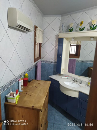 Imagem Imóvel com 4 Quartos à Venda, em Glória - Porto Alegre Imagem Imóvel com 4 Quartos à Venda, em Glória - Porto Alegre