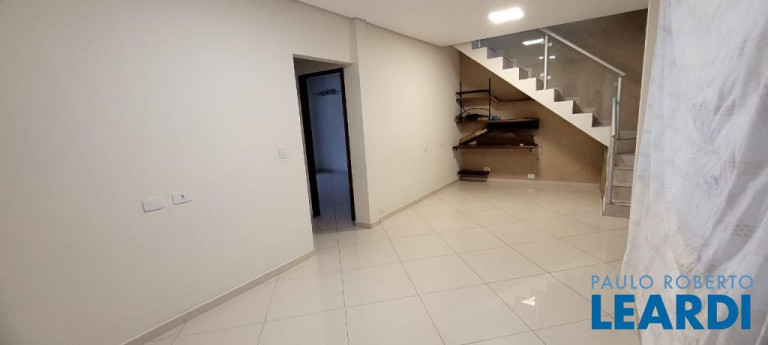 Imagem Sobrado com 6 Quartos à Venda, 308 m² em Vila Tibiriçá - Santo André Imagem Sobrado com 6 Quartos à Venda, 308 m² em Vila Tibiriçá - Santo André