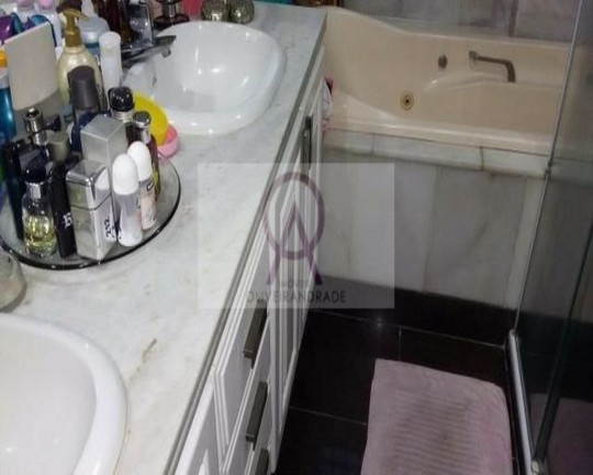 Imagem Imóvel com 4 Quartos à Venda, 210 m² em Cidade Jardim - Salvador Imagem Imóvel com 4 Quartos à Venda, 210 m² em Cidade Jardim - Salvador