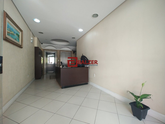 Imagem Apartamento com 1 Quarto à Venda, 32 m² em Centro - Florianópolis Imagem Apartamento com 1 Quarto à Venda, 32 m² em Centro - Florianópolis