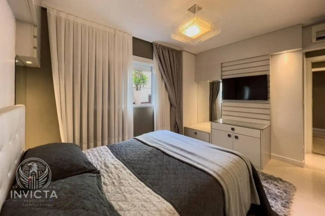Apartamento com 3 Quartos à Venda, 200 m² em Centro - Balneário Camboriú