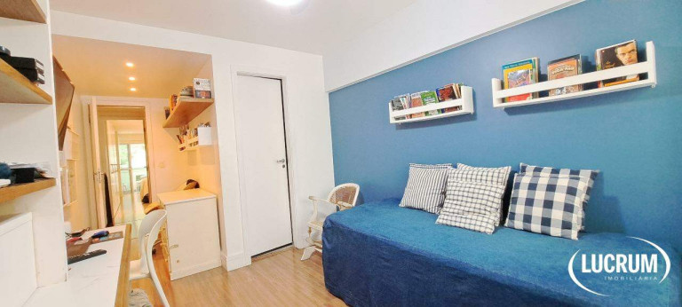 Imagem Apartamento com 3 Quartos à Venda, 156 m² em Laranjeiras - Rio De Janeiro Imagem Apartamento com 3 Quartos à Venda, 156 m² em Laranjeiras - Rio De Janeiro
