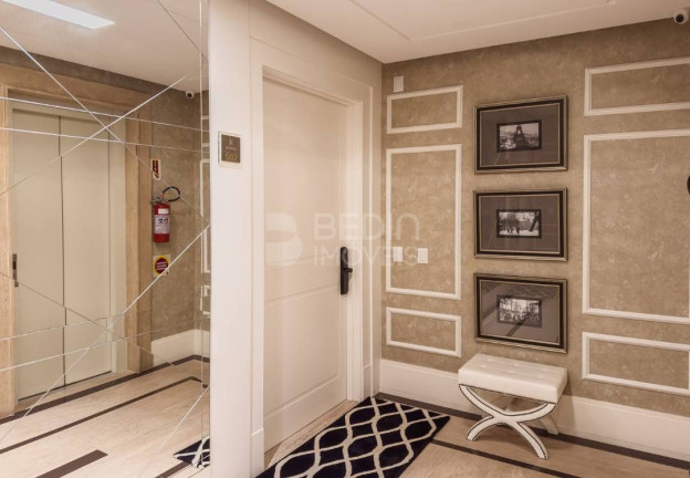 Imagem Apartamento com 3 Quartos à Venda, 317 m² em Centro - Balneário Camboriú Imagem Apartamento com 3 Quartos à Venda, 317 m² em Centro - Balneário Camboriú