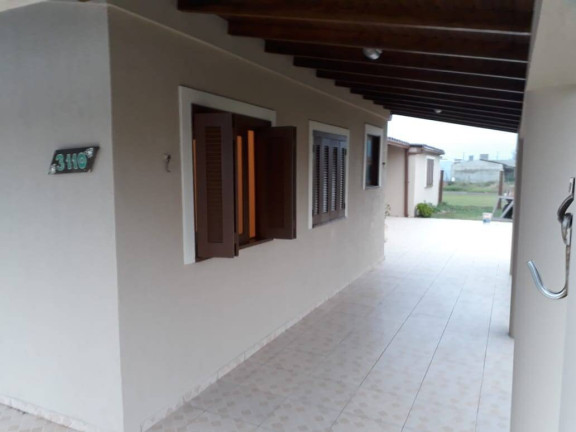 Imagem Casa com 4 Quartos à Venda, em Capão Da Canoa Imagem Casa com 4 Quartos à Venda, em Capão Da Canoa