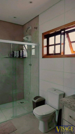 Imagem Casa com 3 Quartos à Venda, em Centro - Jacareí Imagem Casa com 3 Quartos à Venda, em Centro - Jacareí