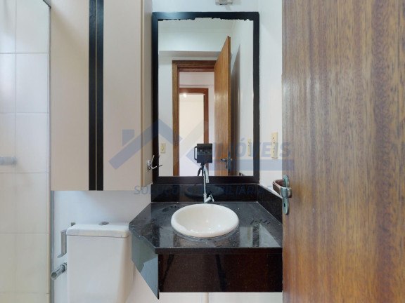 Imagem Casa com 3 Quartos à Venda, 230 m² em Cristal - Porto Alegre Imagem Casa com 3 Quartos à Venda, 230 m² em Cristal - Porto Alegre