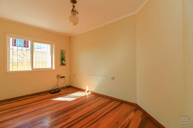 Imagem Casa com 3 Quartos à Venda, 139 m² em Ipanema - Porto Alegre Imagem Casa com 3 Quartos à Venda, 139 m² em Ipanema - Porto Alegre