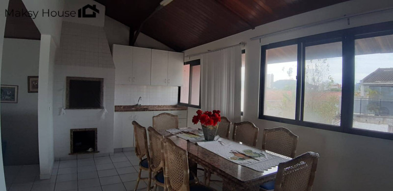 Imagem Sobrado com 3 Quartos à Venda, em Centro - Guaratuba Imagem Sobrado com 3 Quartos à Venda, em Centro - Guaratuba