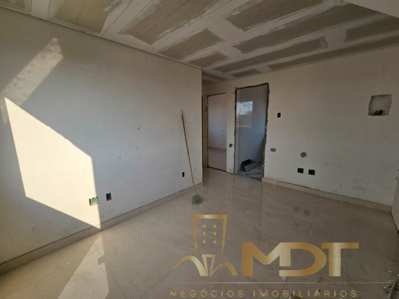 Imagem Imóvel com 2 Quartos à Venda, 100 m² em Rio Branco - Belo Horizonte Imagem Imóvel com 2 Quartos à Venda, 100 m² em Rio Branco - Belo Horizonte