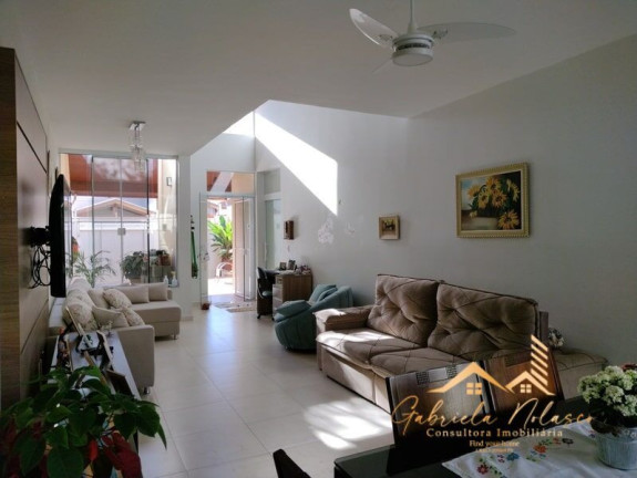 Imagem Casa com 3 Quartos à Venda, 220 m² em Parque Da Imprensa - Mogi Mirim Imagem Casa com 3 Quartos à Venda, 220 m² em Parque Da Imprensa - Mogi Mirim