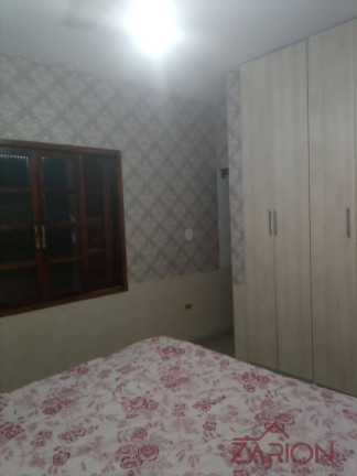 Imagem Casa com 3 Quartos à Venda, 250 m² em Parque São Luís - Taubaté