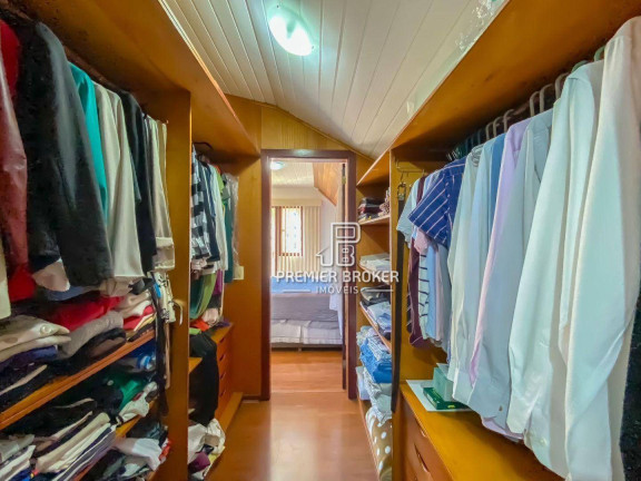 Imagem Casa com 4 Quartos à Venda, 158 m² em São Pedro - Teresópolis Imagem Casa com 4 Quartos à Venda, 158 m² em São Pedro - Teresópolis