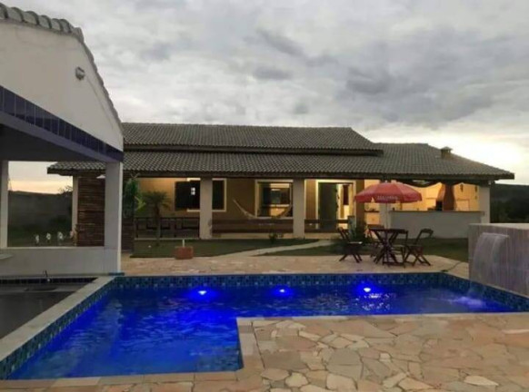 Chácara com 3 Quartos à Venda, 1.400 m² em Caçapava