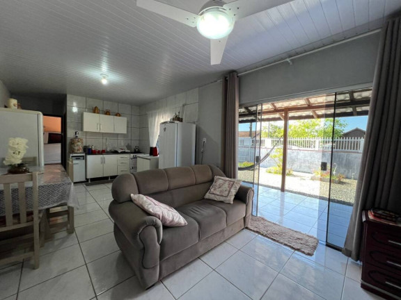 Imagem Casa com 3 Quartos à Venda, 120 m² em Costeira - Balneário Barra Do Sul Imagem Casa com 3 Quartos à Venda, 120 m² em Costeira - Balneário Barra Do Sul