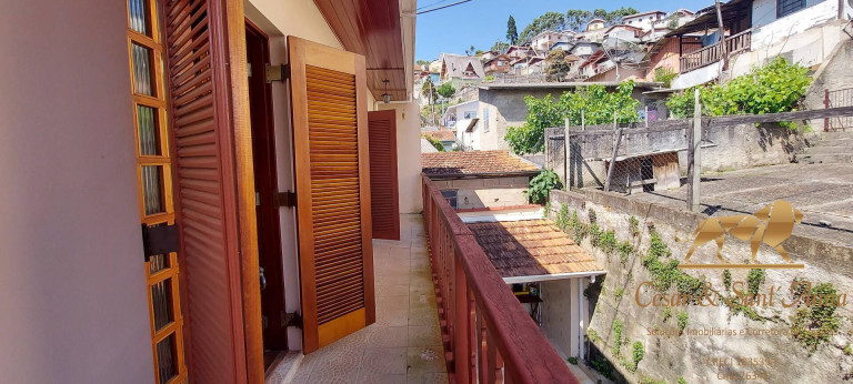 Imagem Casa com 4 Quartos à Venda, 270 m² em Jardim Márcia - Campos Do Jordão Imagem Casa com 4 Quartos à Venda, 270 m² em Jardim Márcia - Campos Do Jordão